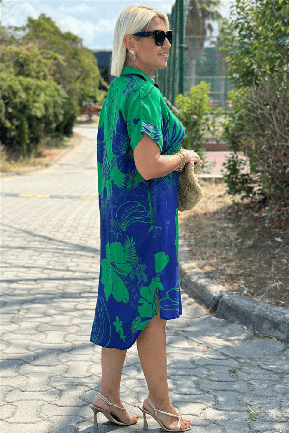 DAPHNE | ELEGANT BUTTON-UP DRESS